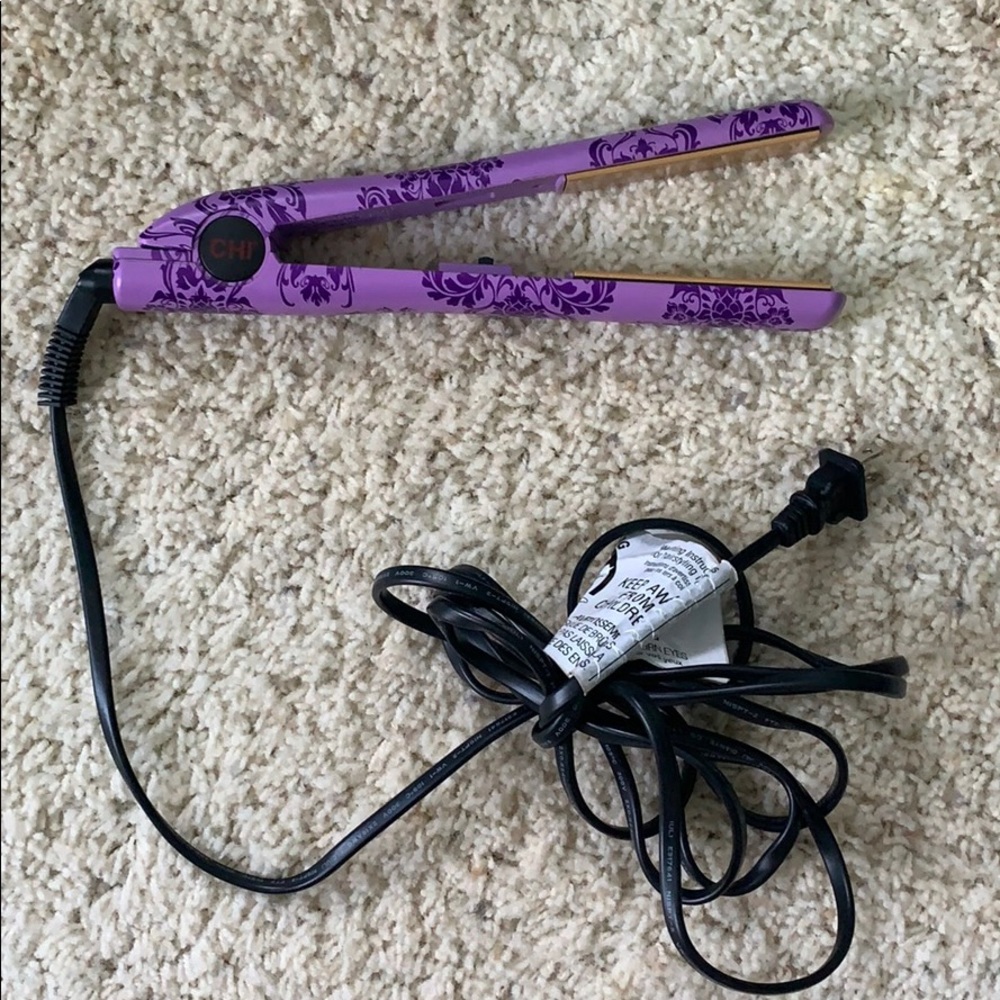 CHI hair flat iron
